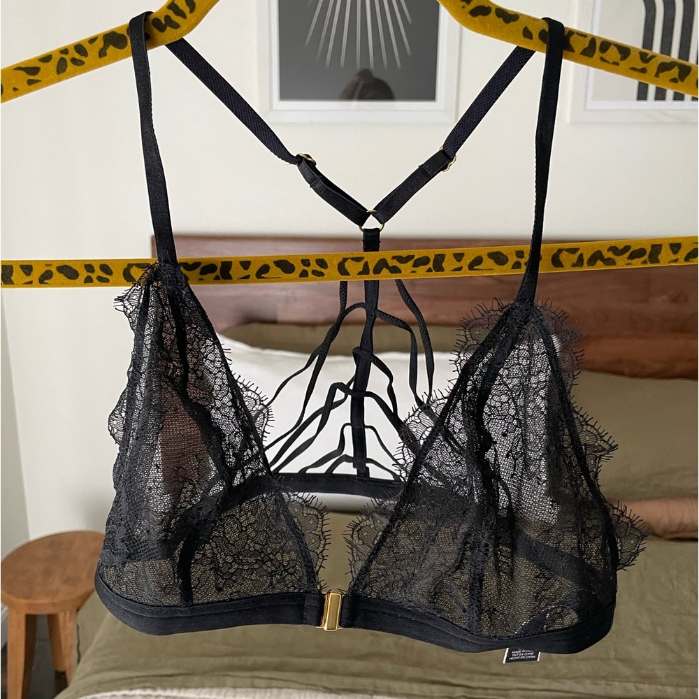 Victoria’s Secret Bralette Size M